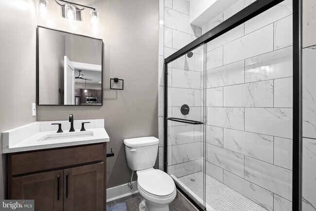 Building Photo - 400 S Conkling St