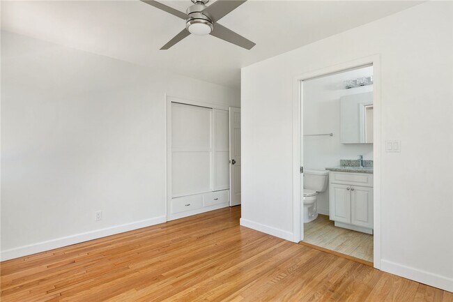 Building Photo - 459 Landfair Ave