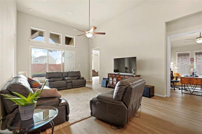 Building Photo - 31819 Harmony Heights Ln