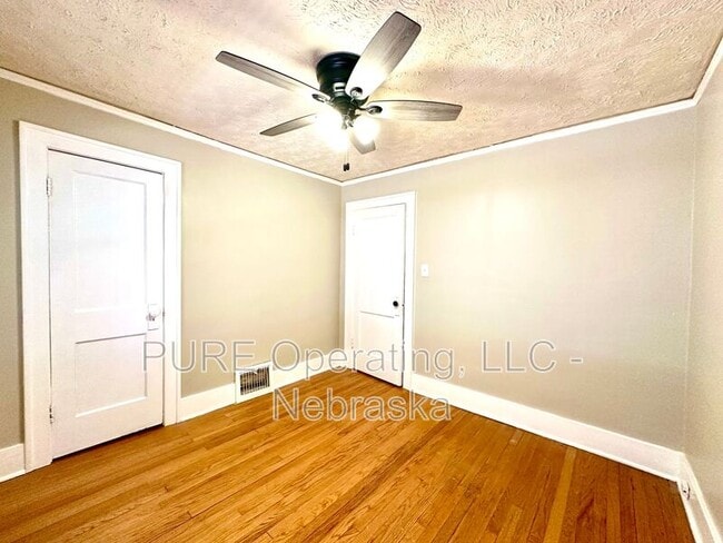 Building Photo - 217 N 49th St