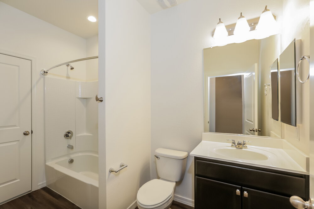 Building Photo - 37317 W Bello Ln