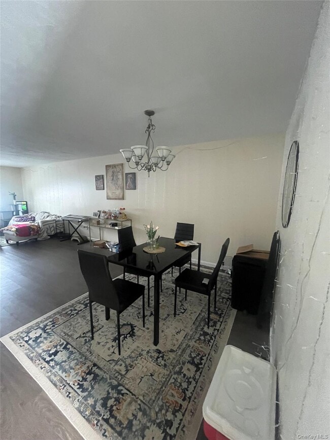 Building Photo - 22 Brittany Dr