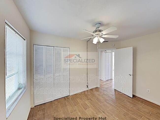Building Photo - 2260 W Dana Dr