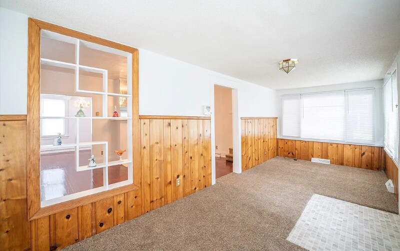 Building Photo - 935 Somerset Dr