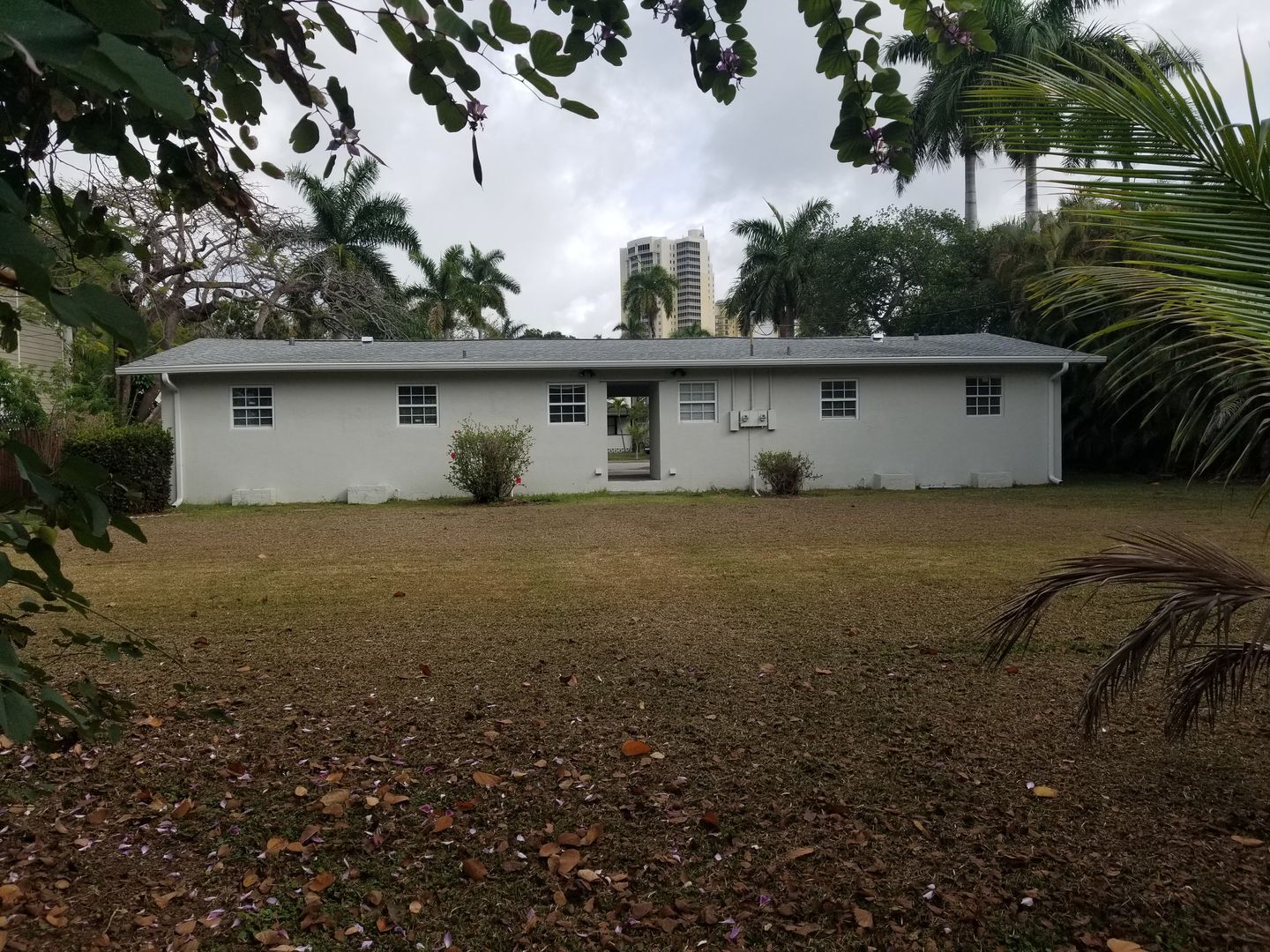 Building Photo - 2642-2648 Michigan Ave