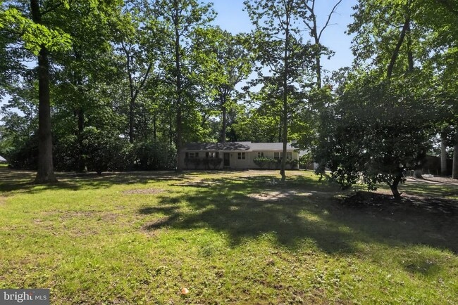 Building Photo - 930 Sykesville Rd