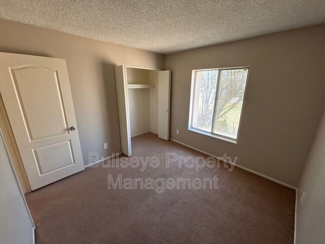 Building Photo - 4625 N 75th Ln