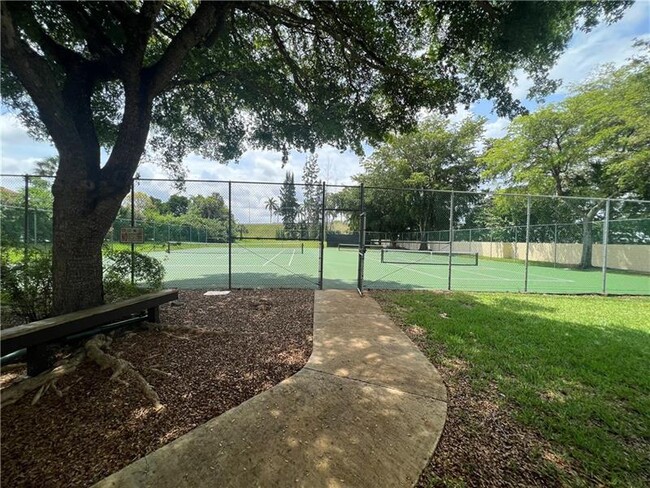 Building Photo - 211 NW 45th Ave