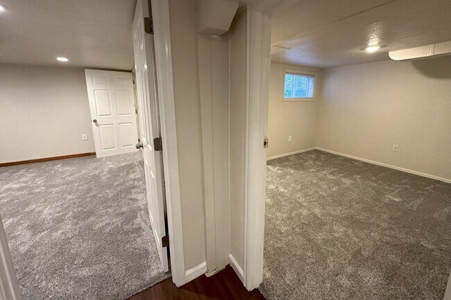 Building Photo - Shankland - 1825 4th