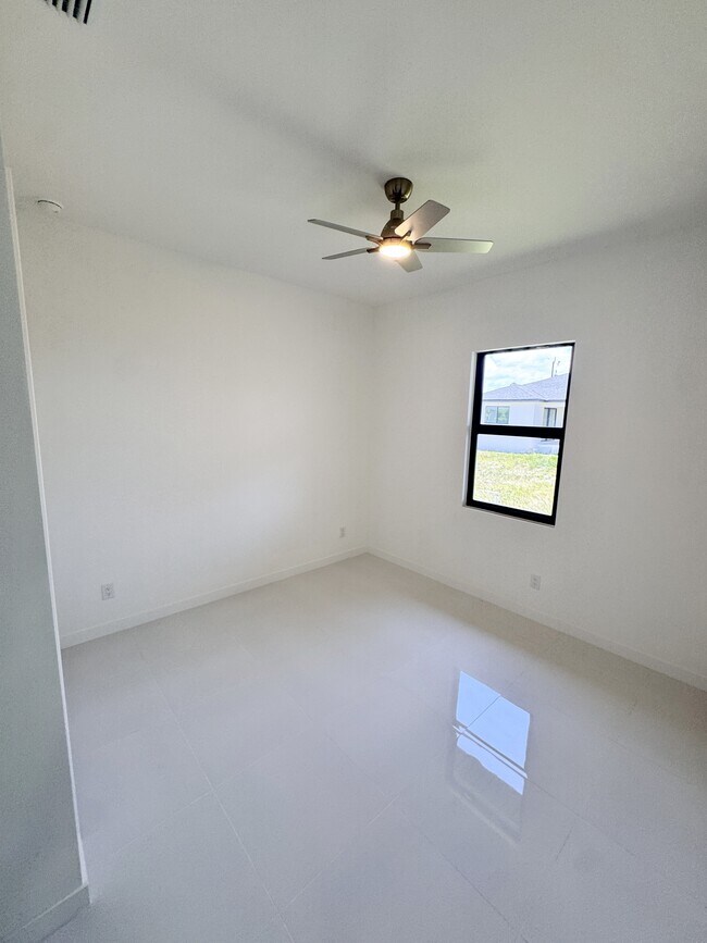 Building Photo - 4206 NW 32nd St