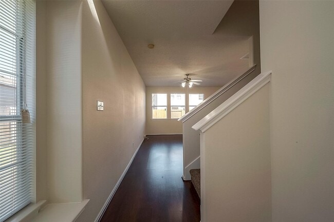 Building Photo - 14330 Fairbuff Ln