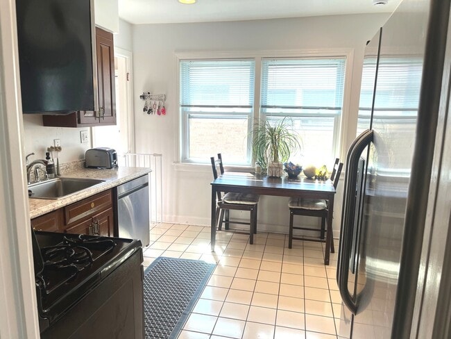 Building Photo - 8717 Karlov Ave