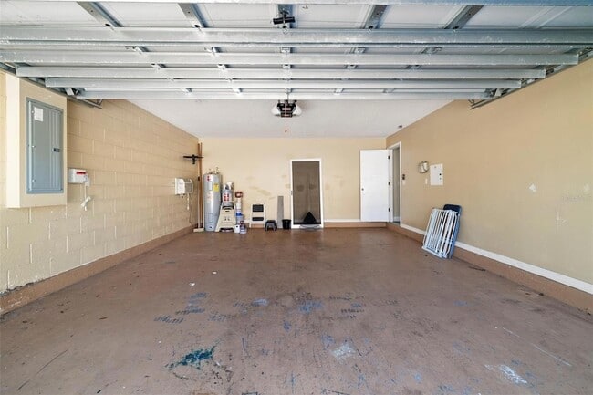 Building Photo - 420 Blake Ave