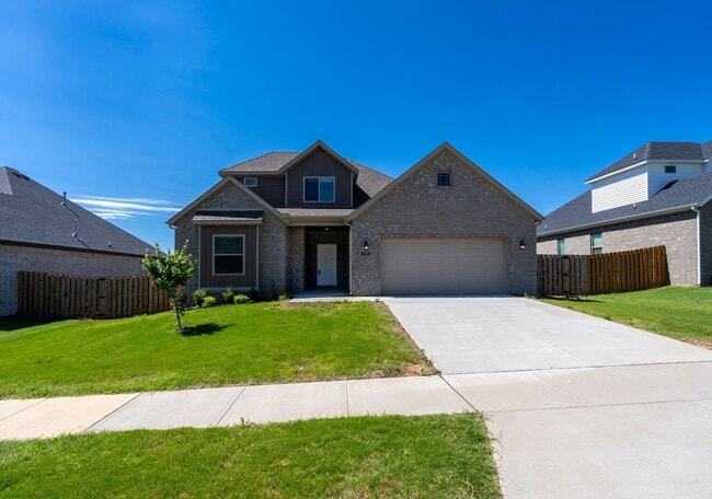 Primary Photo - Like new 4BR Farmington home! LOADED with ...