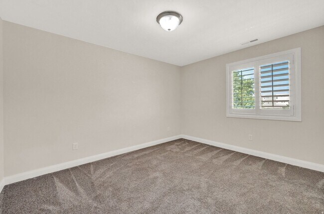 Building Photo - 11166 Del Andrae Ln