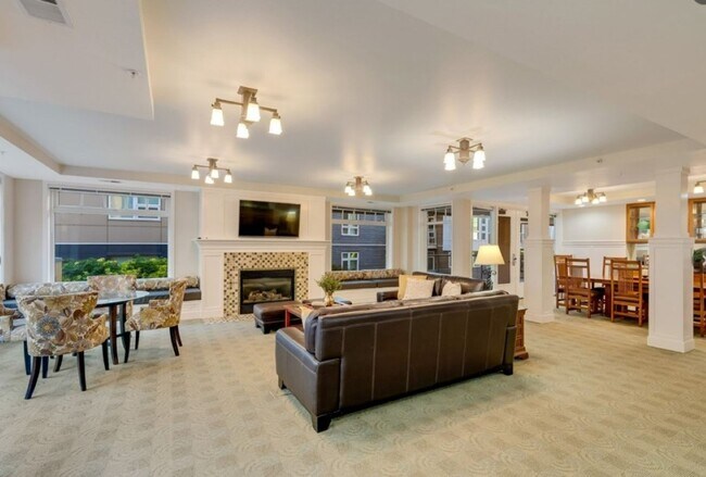 Building Photo - 2Bd/1.75Ba Kirkland Condo