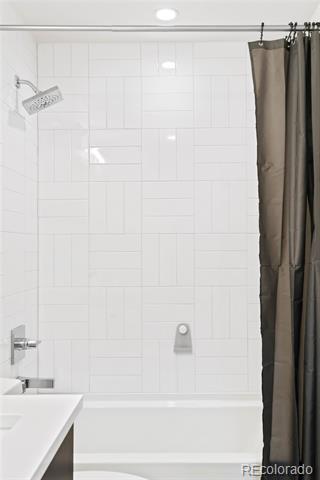 Building Photo - 3541 S Emerson St