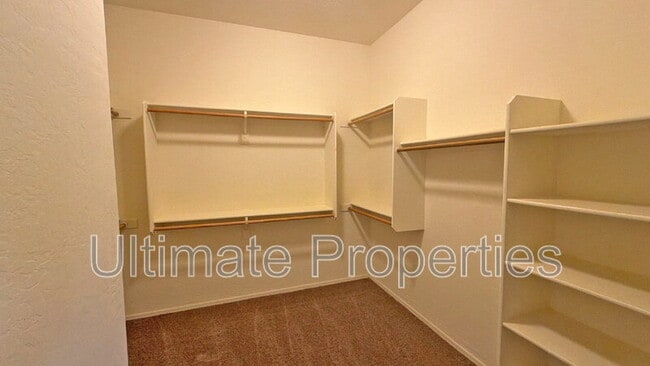 Building Photo - 17610 W Ironwood St
