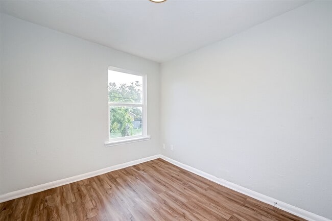 Building Photo - 6420 Conley St