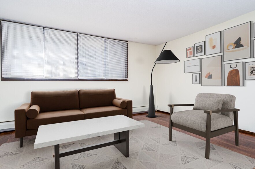 Interior Photo - 2626 Fremont Ave S