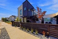 Building Photo - 422 Arbor Dr