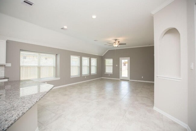 Building Photo - 15810 Vanderpool River Dr