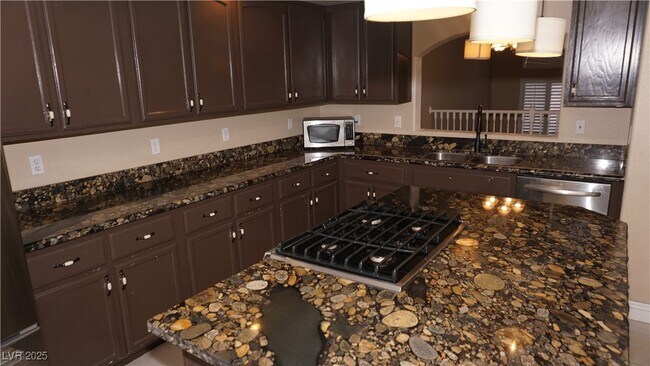 Building Photo - 3514 White Diamond Dr