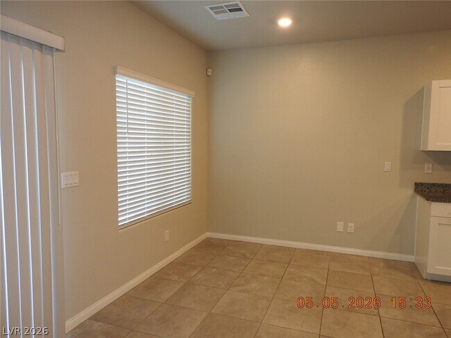 Building Photo - 5312 Appledale St