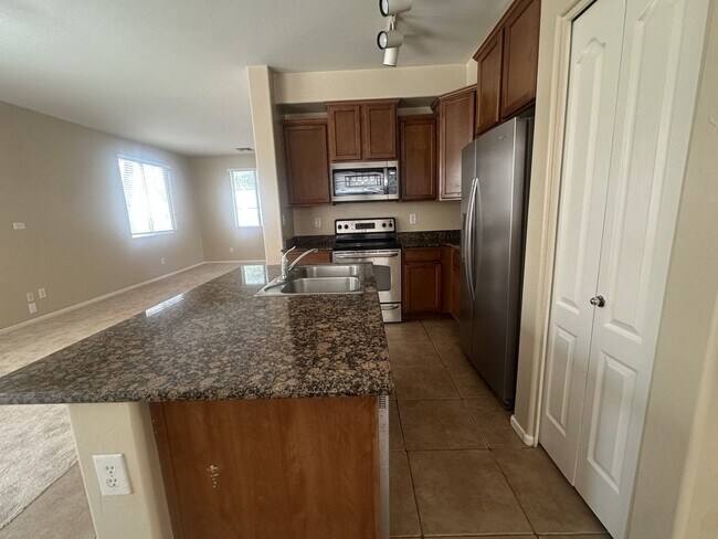 Building Photo - UPGRADE TO THIS GILBERT TWO STORY 4 BEDROOM HOME WITH A 2 CAR GARAGE AND SMALL YARD.