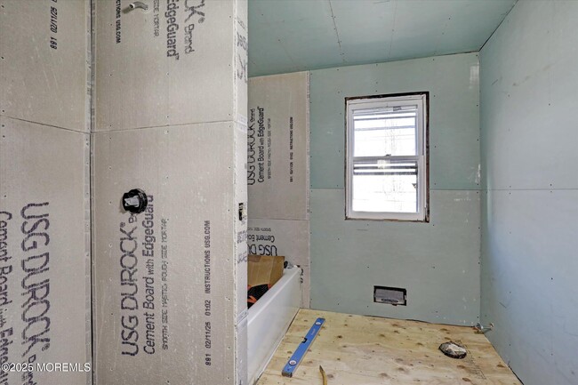 Building Photo - 105 Elberon Ave