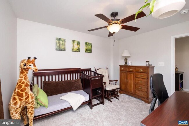 Building Photo - 662 Holly Hill Dr