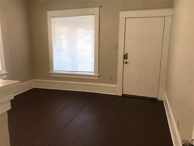 Building Photo - 1118 N Zang Blvd