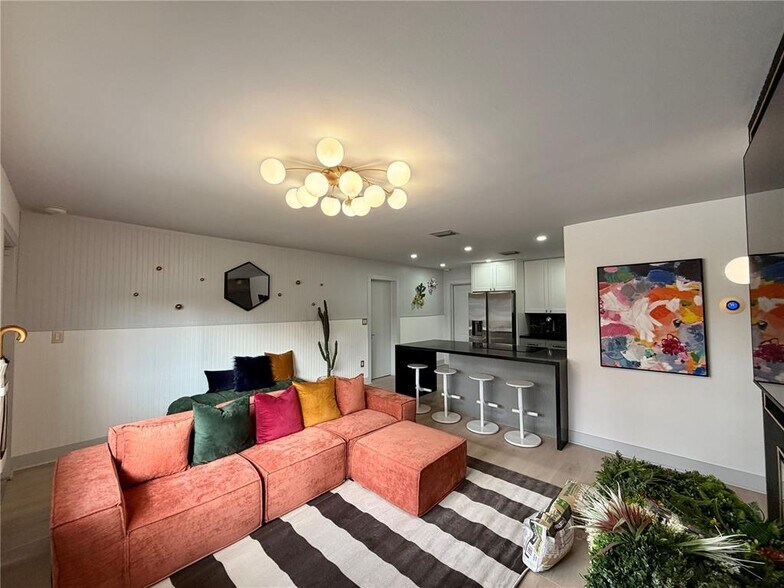 Building Photo - 2340 SW 42nd Way