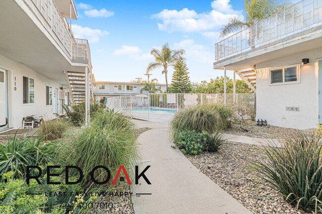 Building Photo - Beautiful One Bedroom with Hardwood Style ...