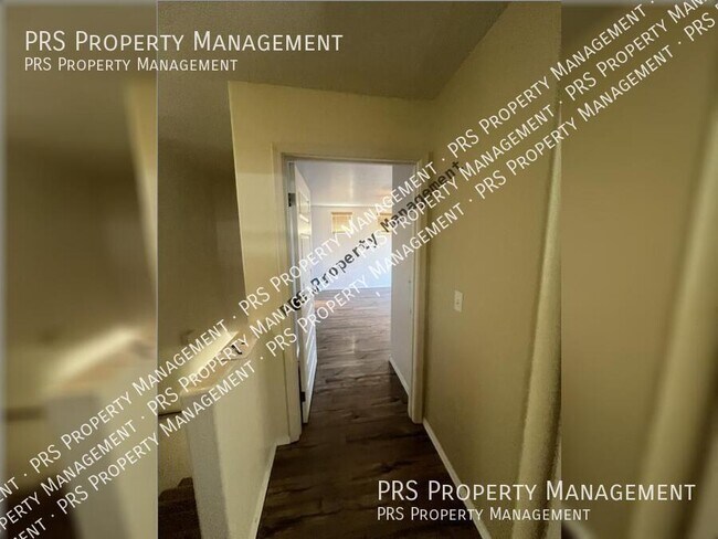 Building Photo - 4222 E Windsor Dr