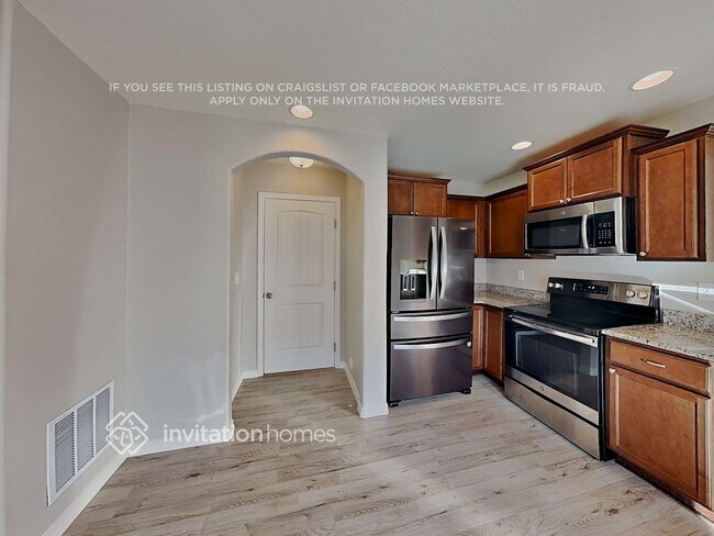 Building Photo - 7768 Benecia Dr