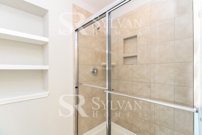 Building Photo - Prepare to fall in love with this 4 bedroom, 2.5 bathroom home