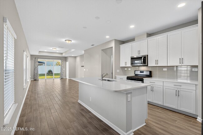 Building Photo - 75598 Blackbird Dr