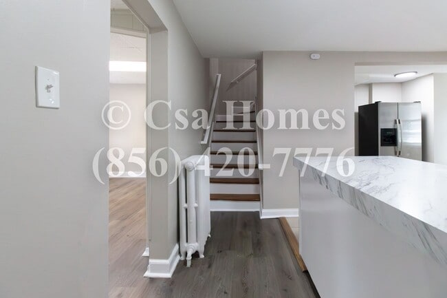 Building Photo - Newly Renovated 3 Bed, 1.5 Bath in Fairview!