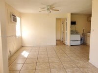 Building Photo - 2114 McKinley St