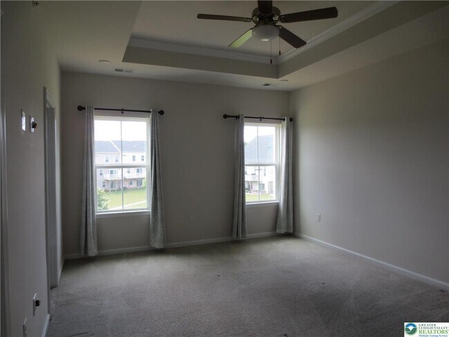 Building Photo - 2407 Cook Dr