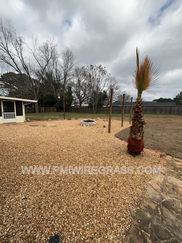 Building Photo - 202 Pondella Dr