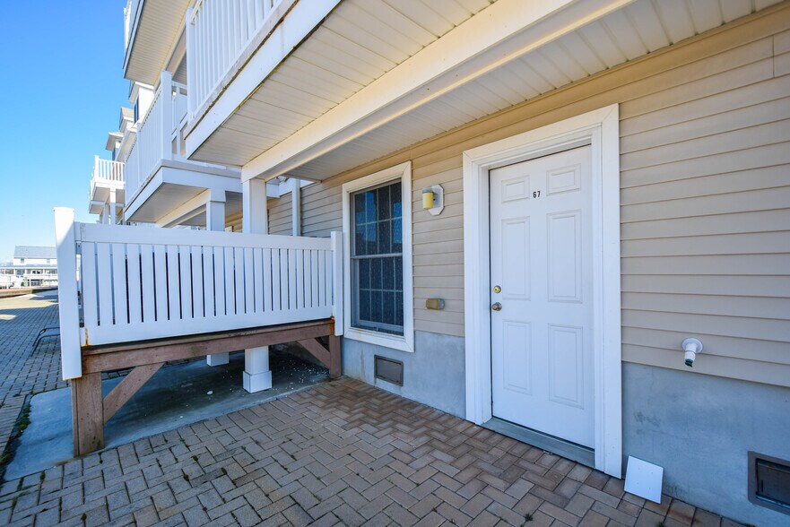 Building Photo - 67 Chelsea Ct