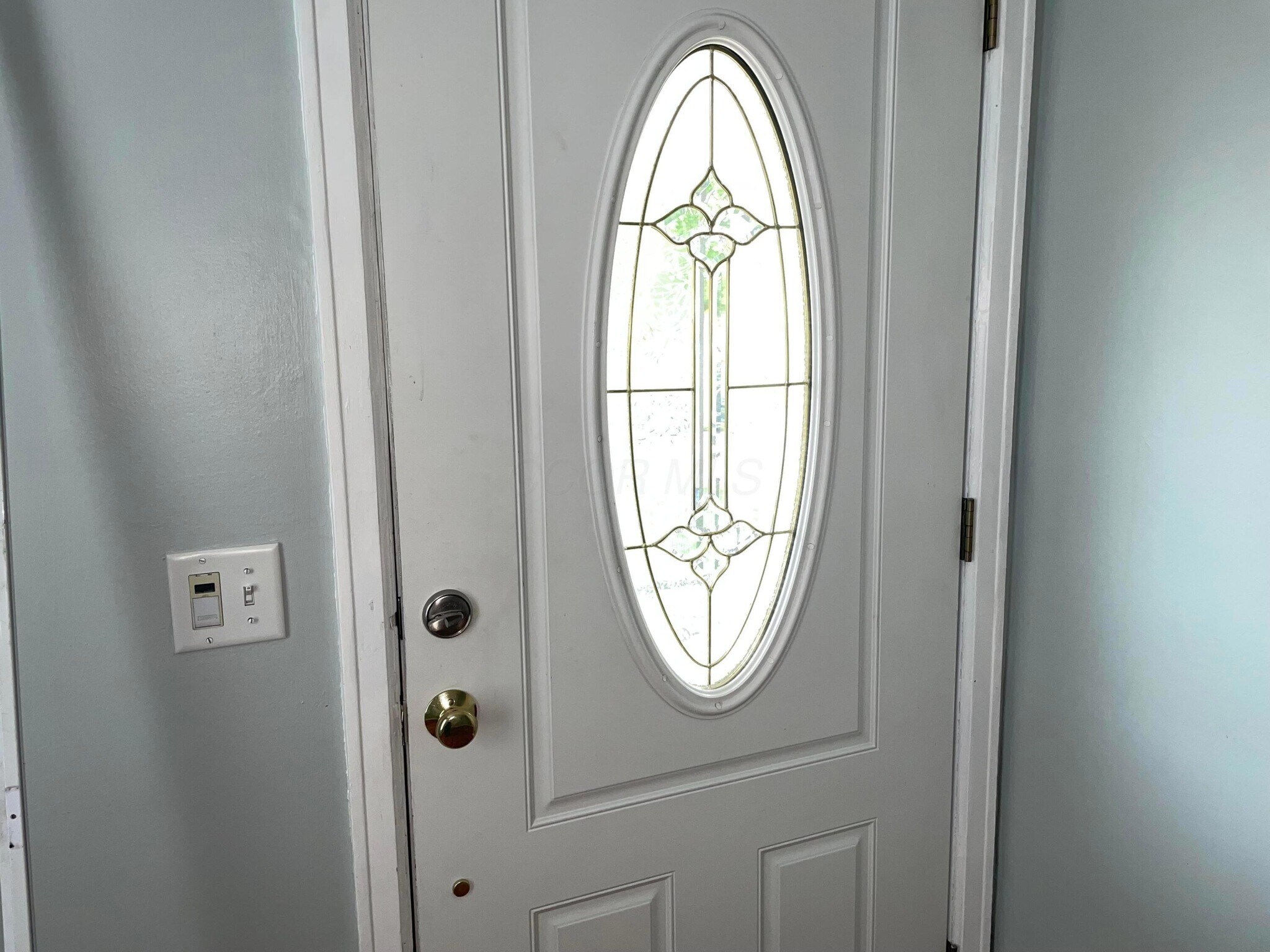 Building Photo - 341 S Roys Ave