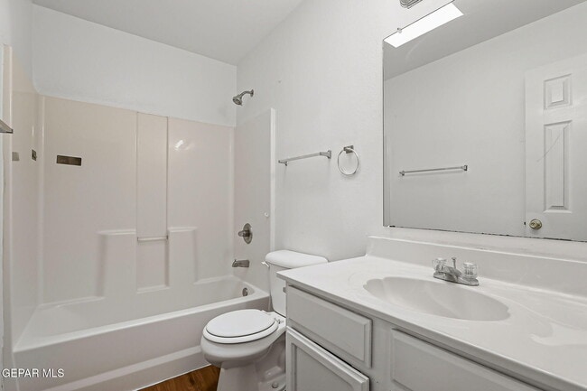 Building Photo - 12504 Jon Evans Dr