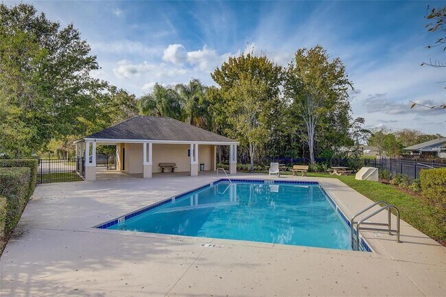 Building Photo - 10640 Sun Villa Blvd