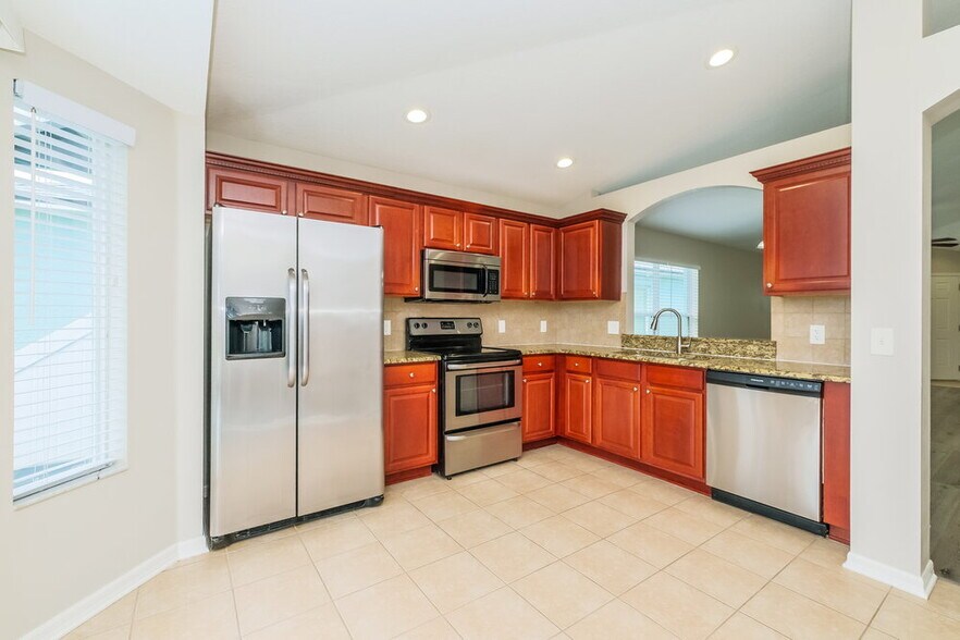 Building Photo - 12710 Evington Point Dr