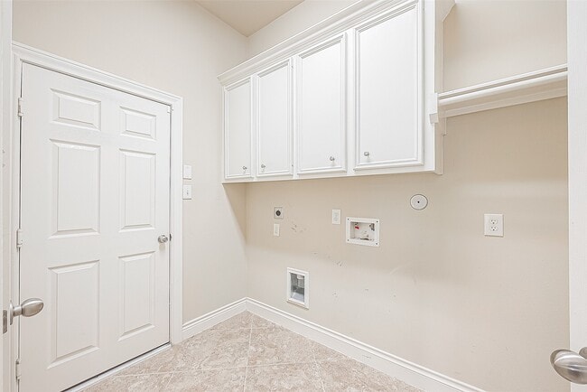 Building Photo - 31902 Forest Pine Ct