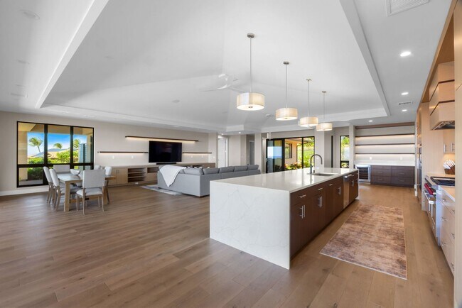 Building Photo - Luxury Ocean View Estate with Infinity Poo...