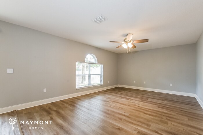 Building Photo - 2451 Foxhollow Rd